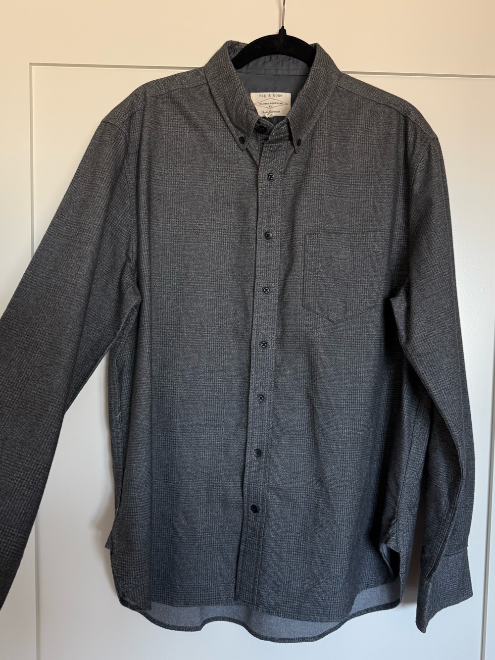 rag & bone Men's Button-Down Shirt in Charcoal